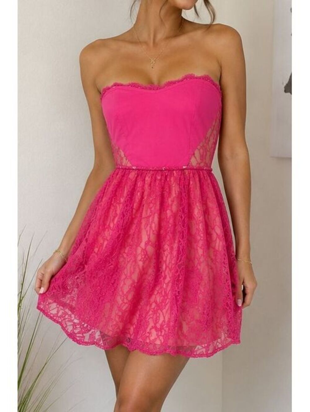 Silence + Noise Pink Lace Strapless Corset Mini Dress Y2K Homecoming HOCO Y2K